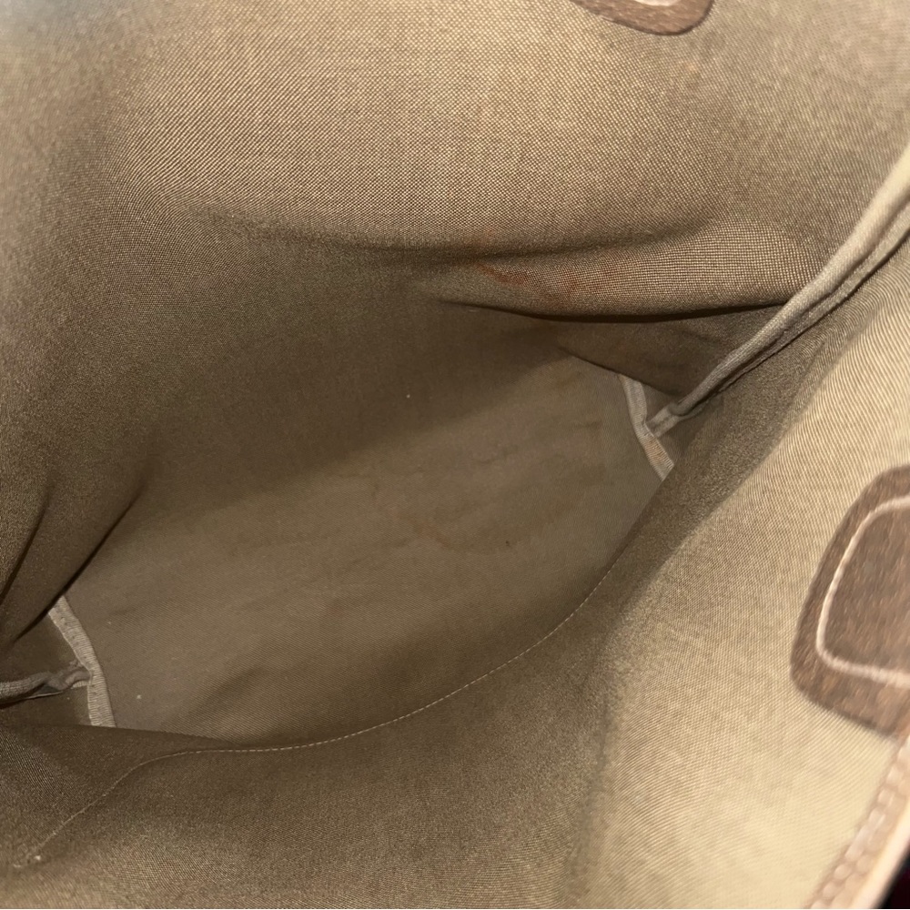 Authentic Gucci tote bag ❤️ - Picture 13 of 16